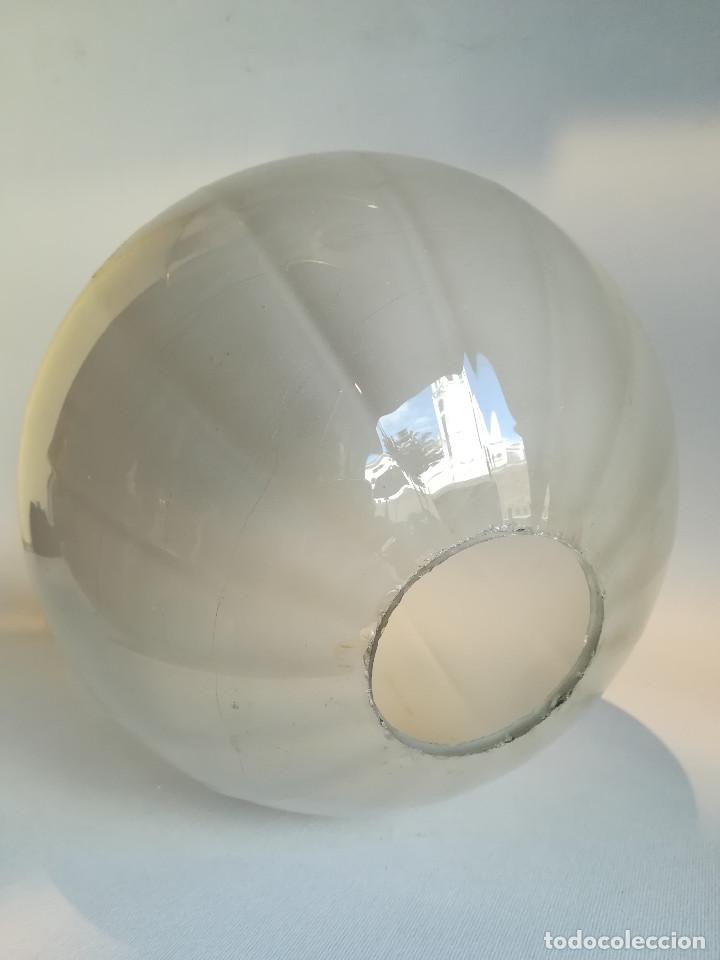Antig&uuml;edades: APLIQUE FAROL DE BOLA DE CRISTAL TRANSLUCIDA - Foto 5