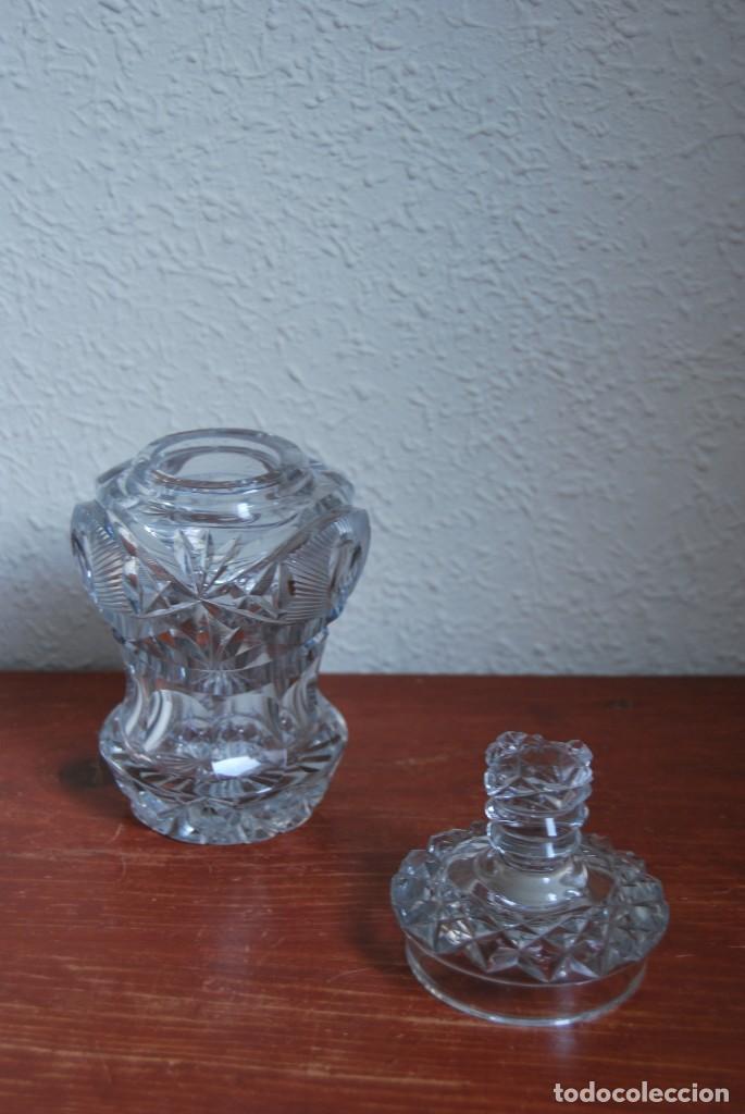 Antig&uuml;edades: BOTE DE CRISTAL TALLADO - TARRO - FRASCO - Foto 4