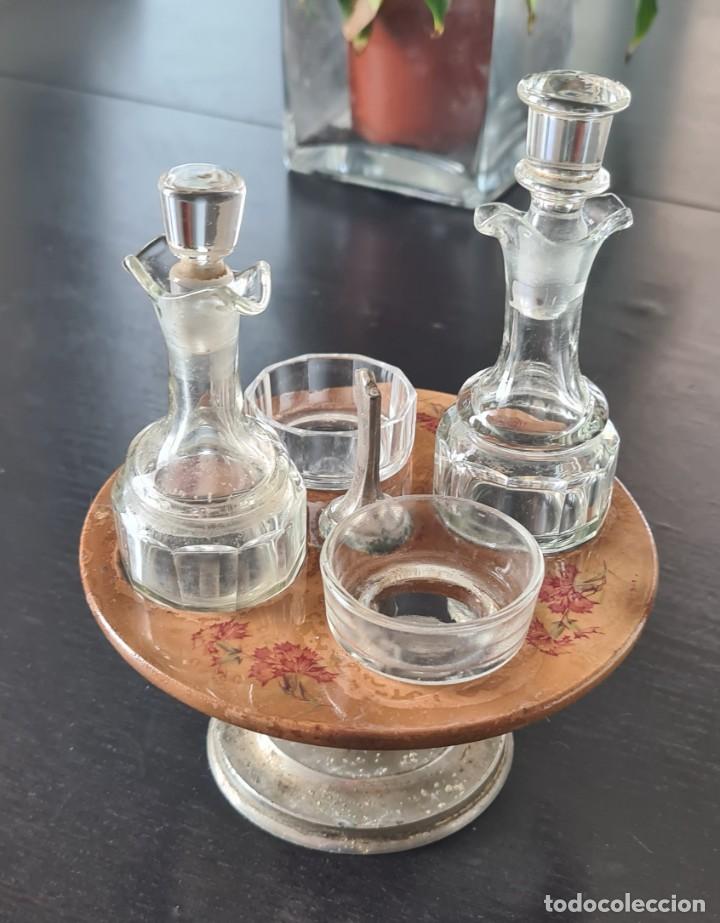 Set de aceitera, vinagrera, salero y pimentero de cristal y con boquilla  antigoteo, diseño clásico, recipientes rellenables, 4 p