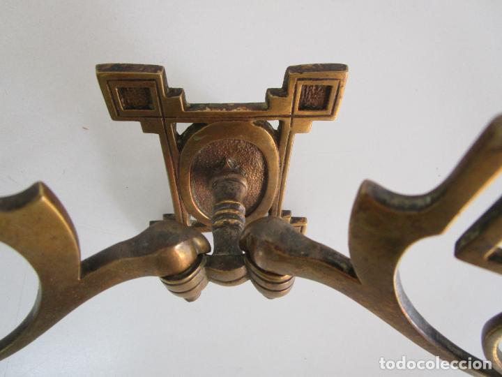 Antigüedades: Pareja de Candelabros y Asas de Piano - Art Nouveau - Bronce Cincelado - Foto 12 - 218563032