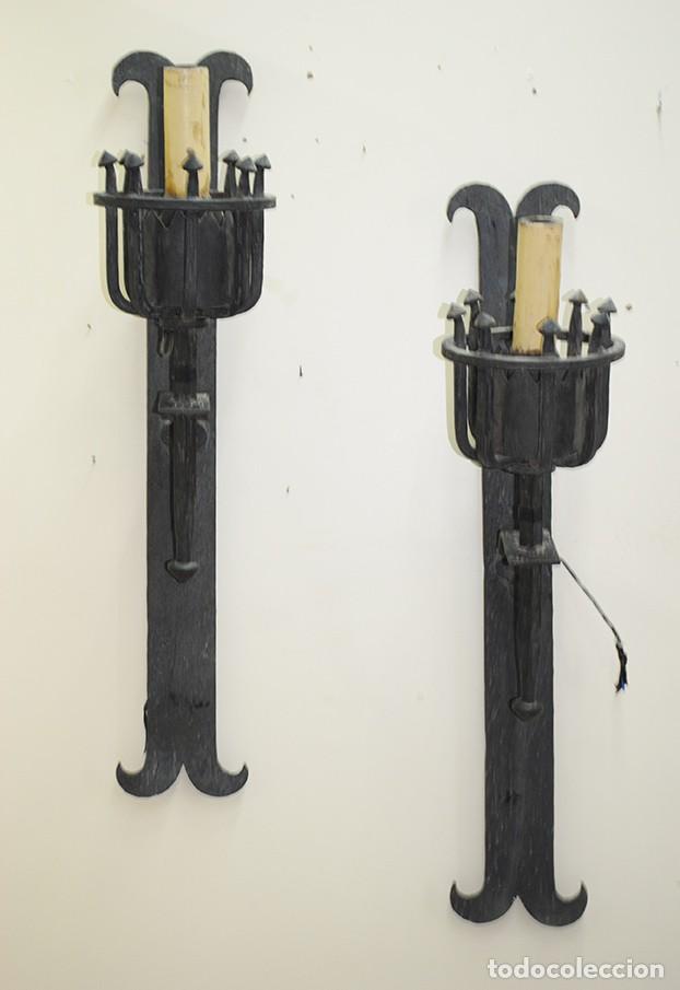 Antig&uuml;edades: APLIQUES ANTIGUOS ANTORCHAS DE DE FORJA - Foto 1