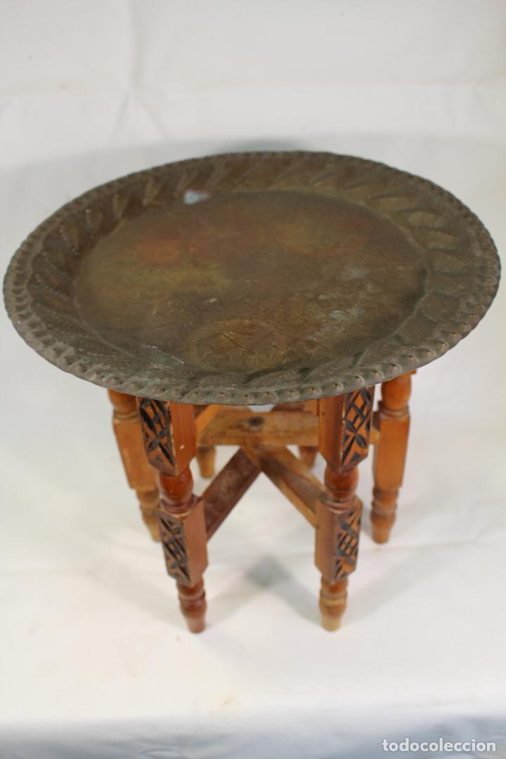 Antig&uuml;edades: mesa plegable de te arabe - Foto 3