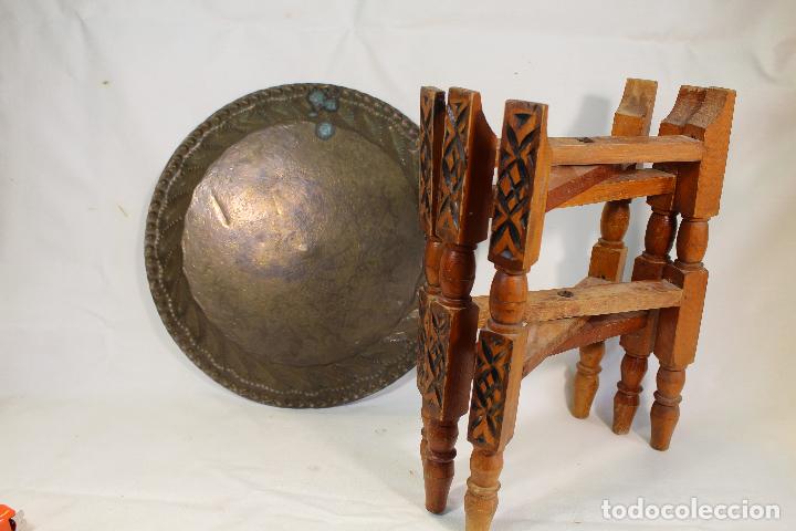 Antig&uuml;edades: mesa plegable de te arabe - Foto 6