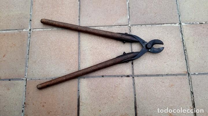 Antig&uuml;edades: Grandes tenazas antiguas - Foto 2