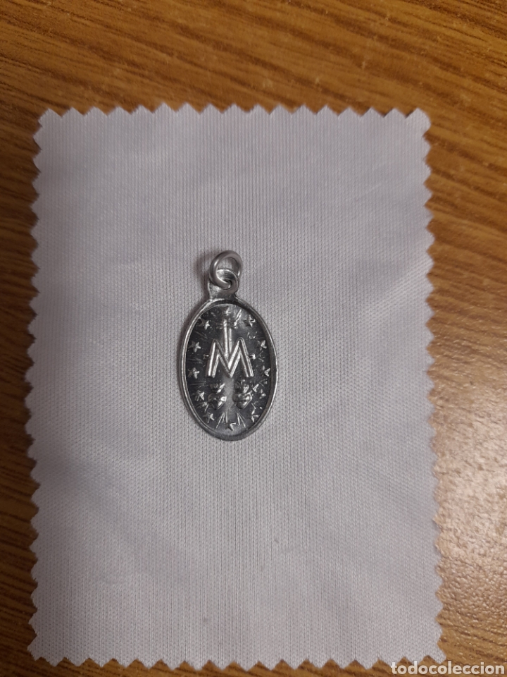 Antig&uuml;edades: MEDALLA DE ALUMINIO SANTA MAR&Iacute;A - Foto 2