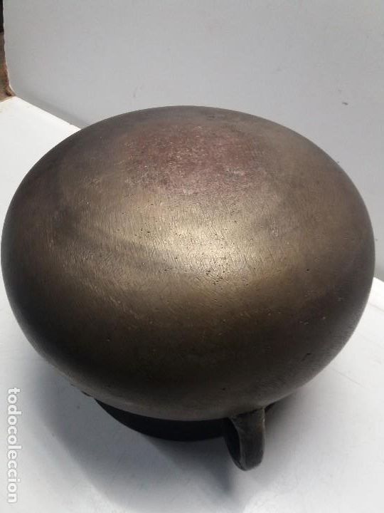 Antig&uuml;edades: Antigua olla de bronce olot barberi - Foto 7