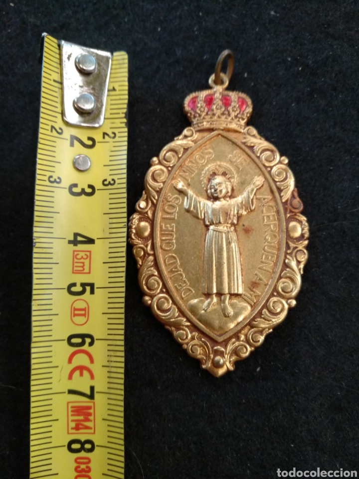 Antig&uuml;edades: Medalla congregaci&oacute;n del Sant&iacute;simo ni&ntilde;o Jes&uacute;s - Foto 2
