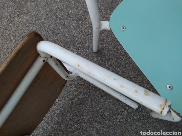 Antig&uuml;edades: 3sillas infantiles de colegio - Foto 6