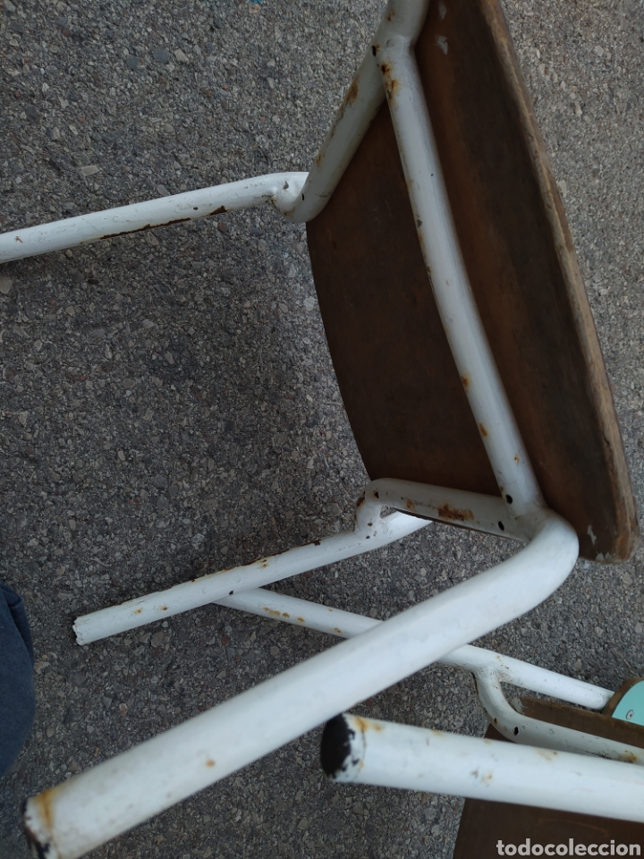 Antig&uuml;edades: 3sillas infantiles de colegio - Foto 7