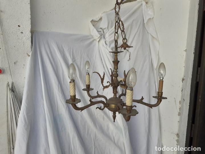 Antig&uuml;edades: lampara de bronce de colgar - Foto 1