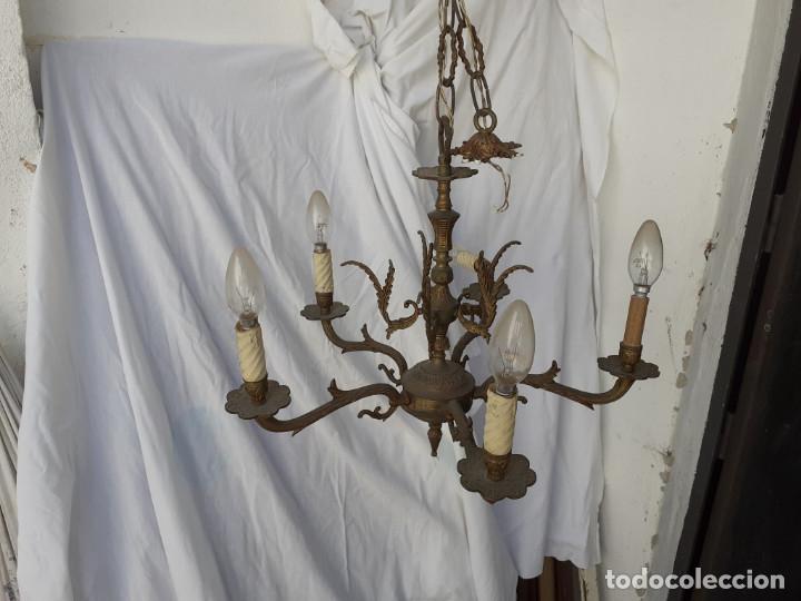 Antig&uuml;edades: lampara de bronce de colgar - Foto 2