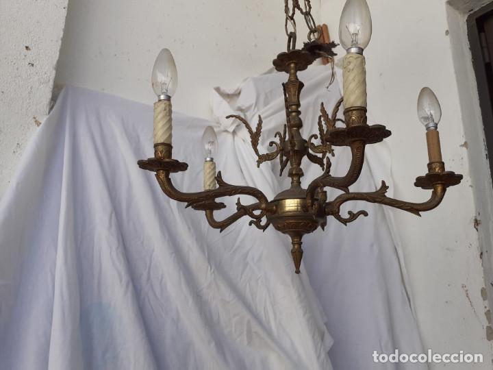 Antig&uuml;edades: lampara de bronce de colgar - Foto 3