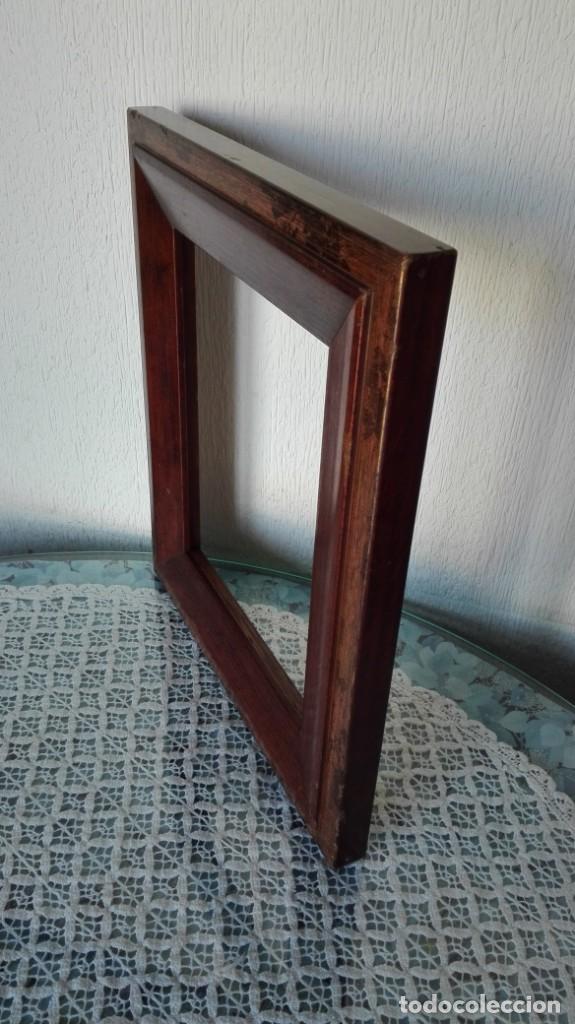 Antig&uuml;edades: Marco de madera con greca exterior dorada - Foto 2