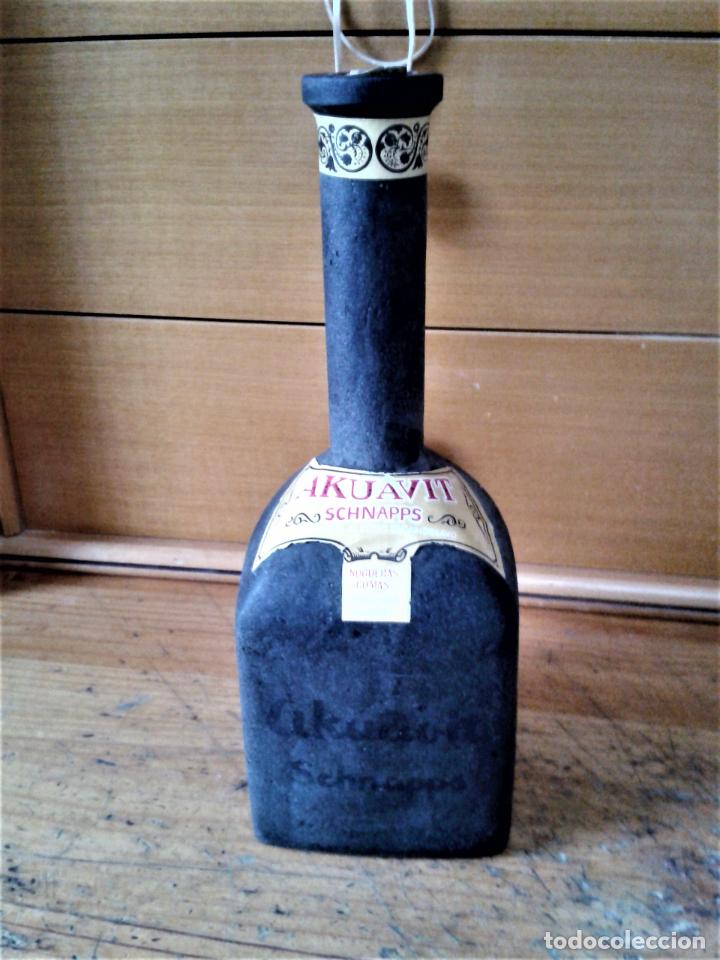 Antiquit&eacute;s: Aguardiente AKUAVIT estilo escandinavo. 1970.