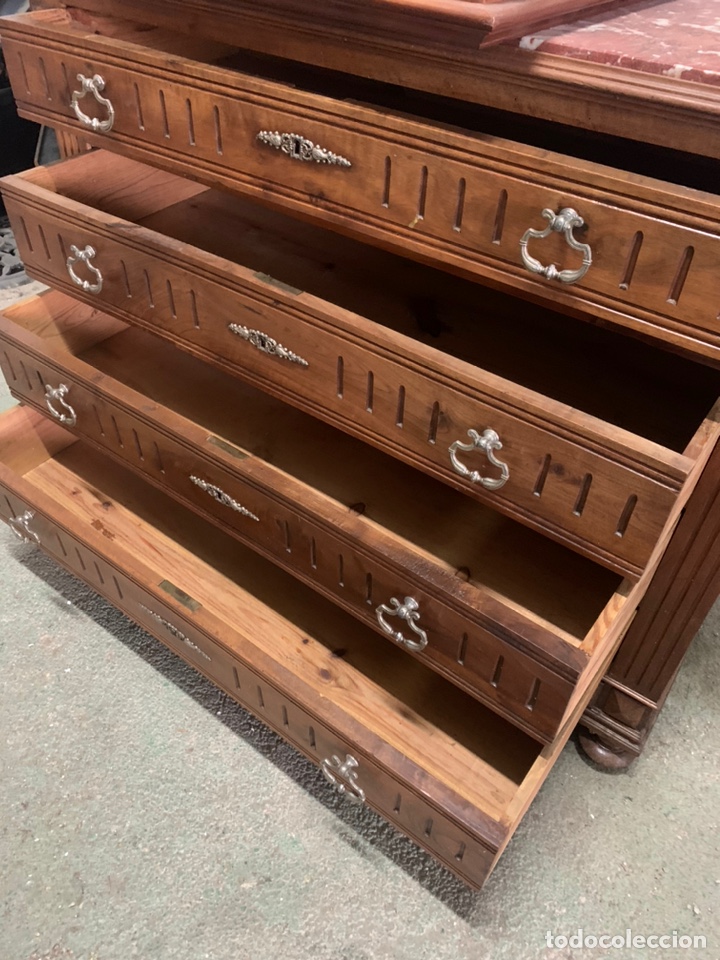 Antig&uuml;edades: C&oacute;moda de madera y tapa de m&aacute;rmol - Foto 5