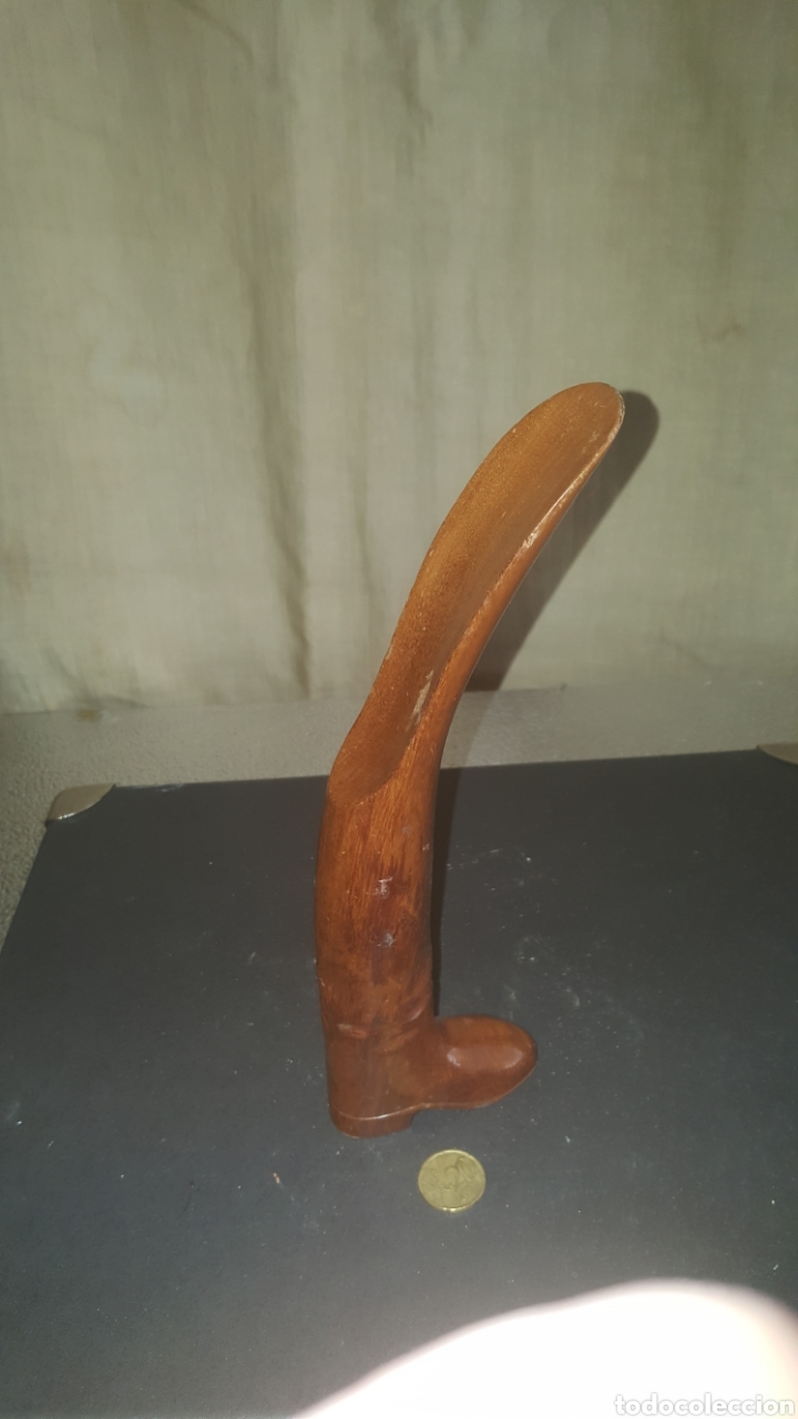Antig&uuml;edades: calzador bota en madera de cedro - Foto 1