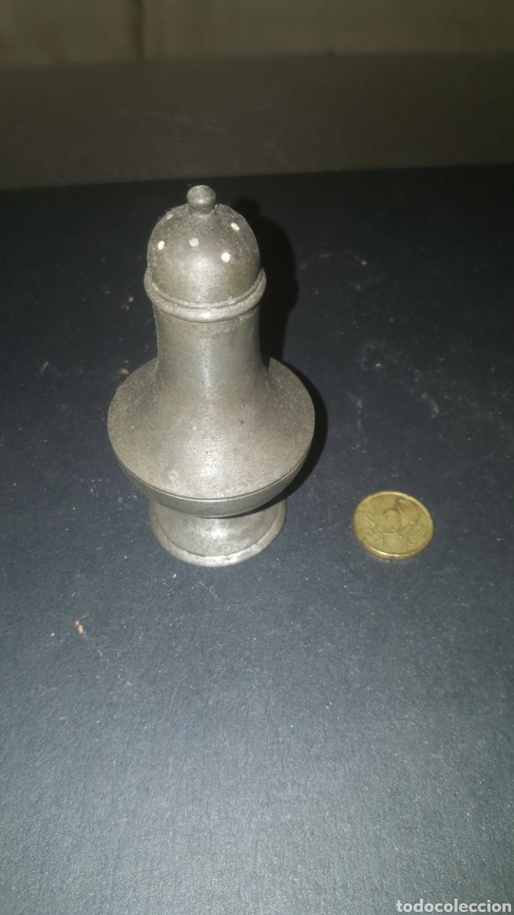 Antig&uuml;edades: Salero de esta&ntilde;o plateado - Foto 2