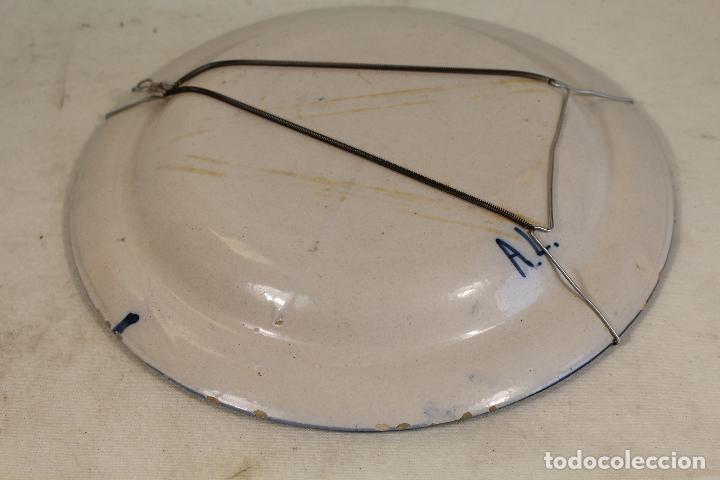 Antig&uuml;edades: Plato de Manises con p&aacute;jaro. - Foto 4