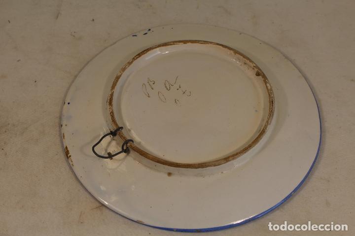Antig&uuml;edades: Plato de Manises azul - Foto 2