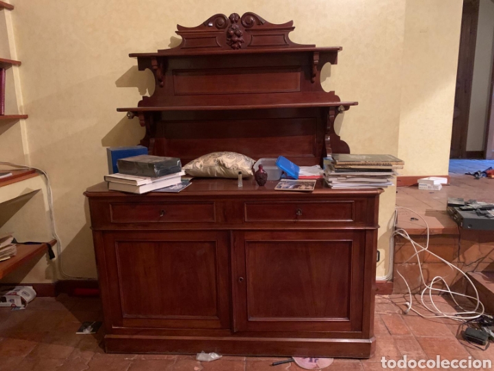 Antig&uuml;edades: Mueble aparador de madera de caoba - Foto 1