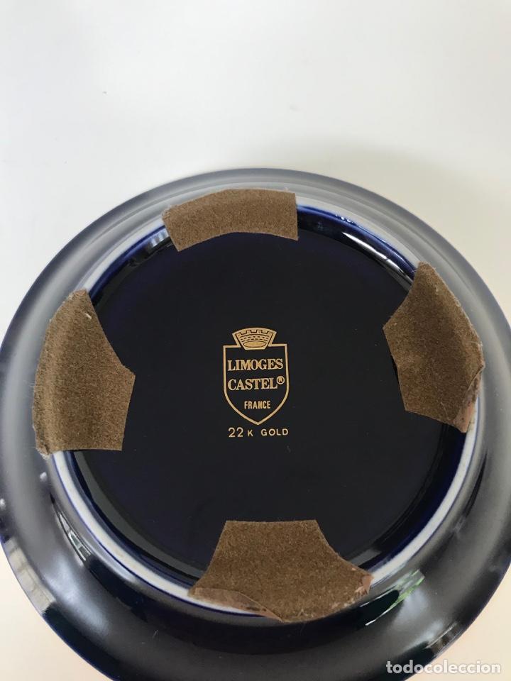 Antig&uuml;edades: plato de Limoges azul cobalto y oro - Foto 2