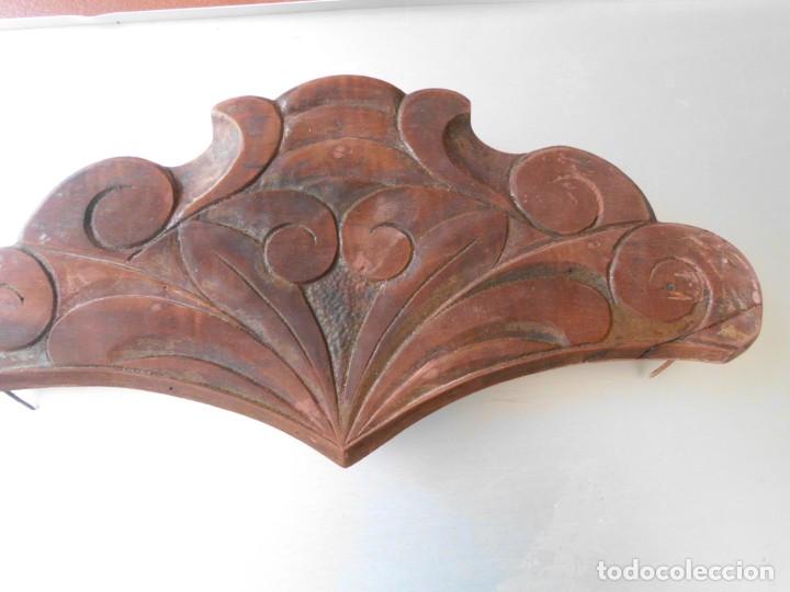 Antig&uuml;edades: Copete de madera modernista para cama - Foto 1