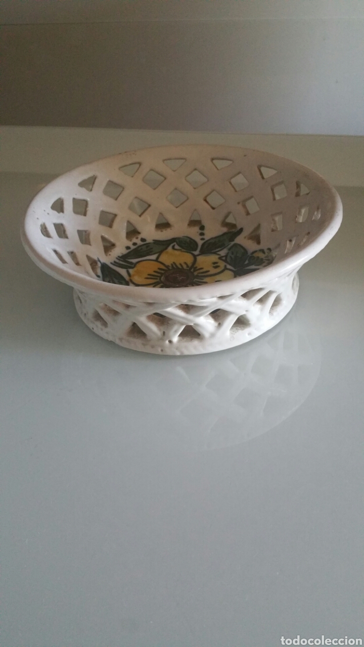 Oggetti Antichi: Frutero de cer&aacute;mica de talavera esmaltada .