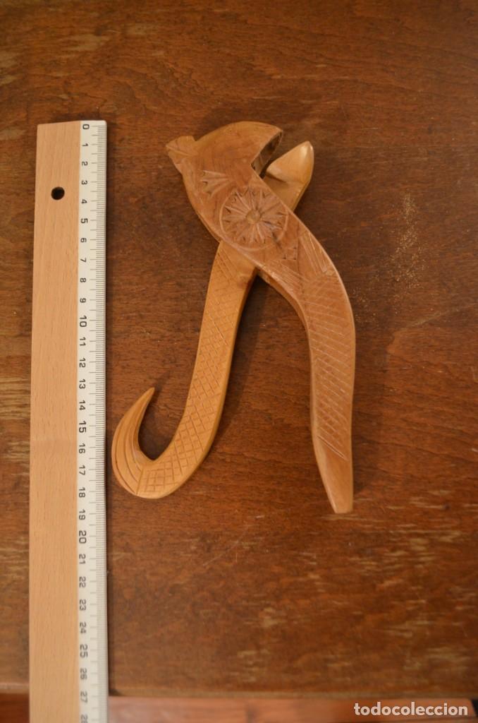 Antig&uuml;edades: Cascanueces madera tallada - Foto 1