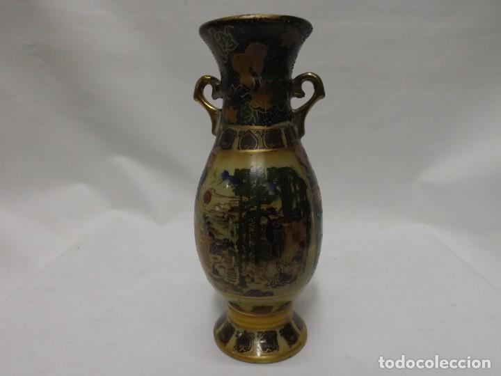 Antig&uuml;edades: JARR&Oacute;N CHINO CON RELIEVES. Altura 25cms - Foto 2