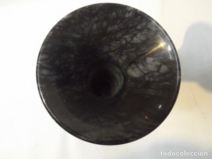 Antig&uuml;edades: JARR&Oacute;N CHINO CON RELIEVES. Altura 25cms - Foto 5
