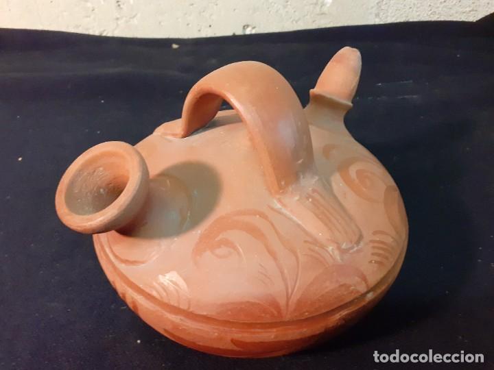 Antig&uuml;edades: Cantaro o botijo marron plano - Foto 2