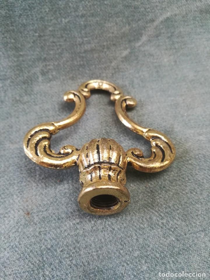 Antig&uuml;edades: ARGOLLA DE BRONCE MACIZO PARA COLGAR L&Aacute;MPARA DE TECHO - Foto 4