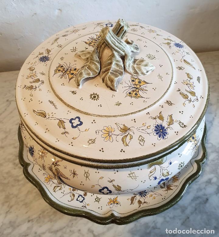 Antig&uuml;edades: SOPERA + PLATO DE PORCELANA CASES DE MANISES - Foto 2