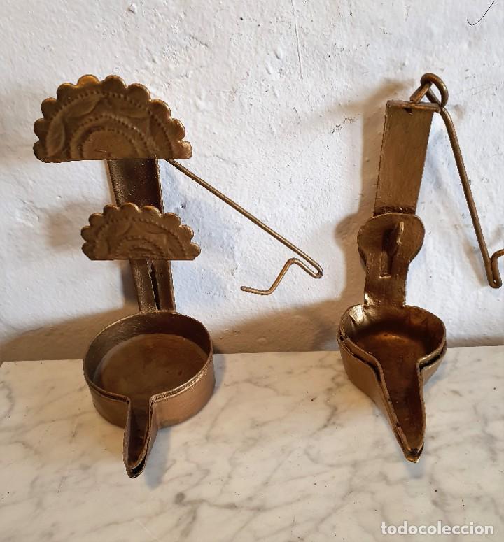 Antig&uuml;edades: PAREJA DE ANTIGUOS CANDILES - Foto 2