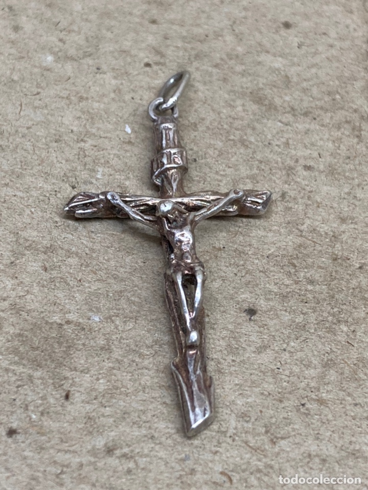 Antig&uuml;edades: Cruz de plata - Foto 1