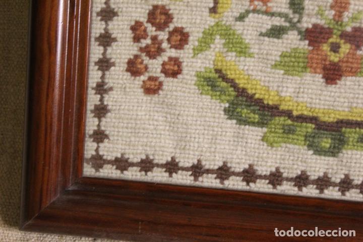 Antig&uuml;edades: bordado emarcado - Foto 4