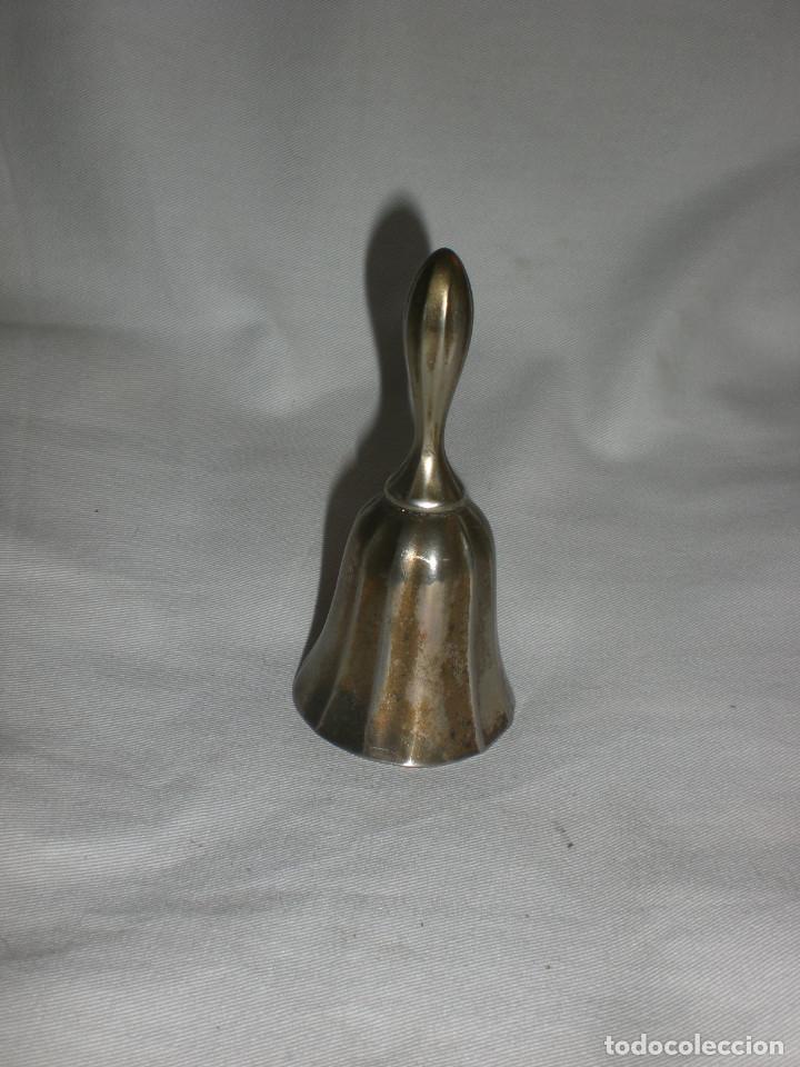 Antig&uuml;edades: campanilla metal - Foto 1
