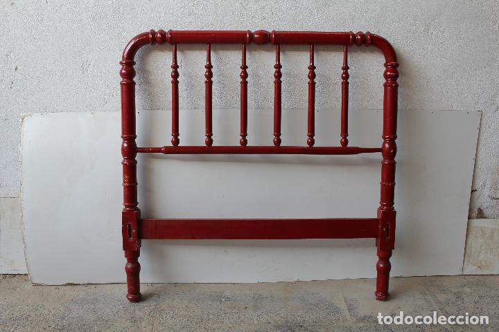 Antig&uuml;edades: cama antigua de palillos repintada - Foto 5