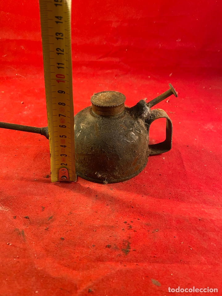 Antig&uuml;edades: Aceitera de hierro - Foto 4