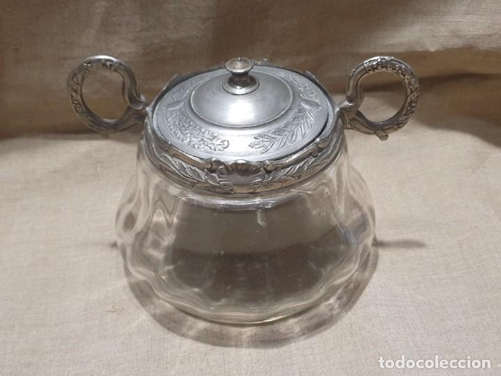 Antiquit&eacute;s: Antigua galletera de Francia.