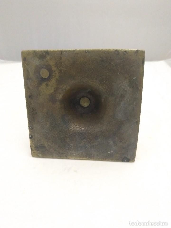 Antig&uuml;edades: Espelmatoria de bronce S. XVIII - Foto 3