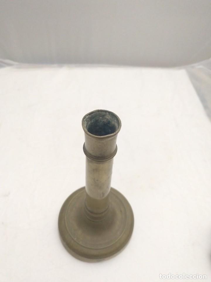 Antig&uuml;edades: Espelmatoria de bronce S. XIX - Foto 2