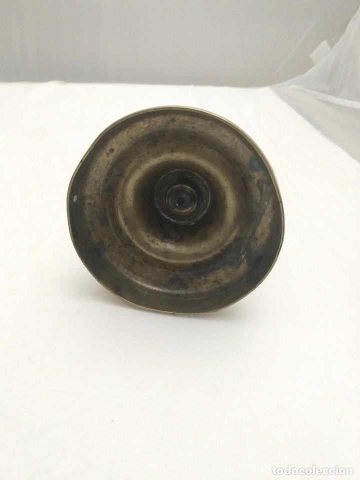 Antig&uuml;edades: Espelmatoria de bronce S. XIX - Foto 3