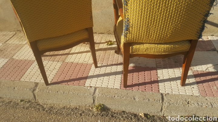 Antig&uuml;edades: Pareja de butaca con brazos tapizadas. - Foto 4