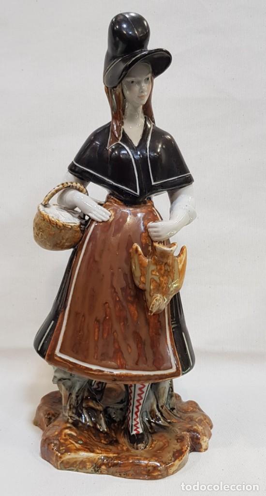 Antig&uuml;edades: Figura cer&aacute;mica Nadal - Foto 1