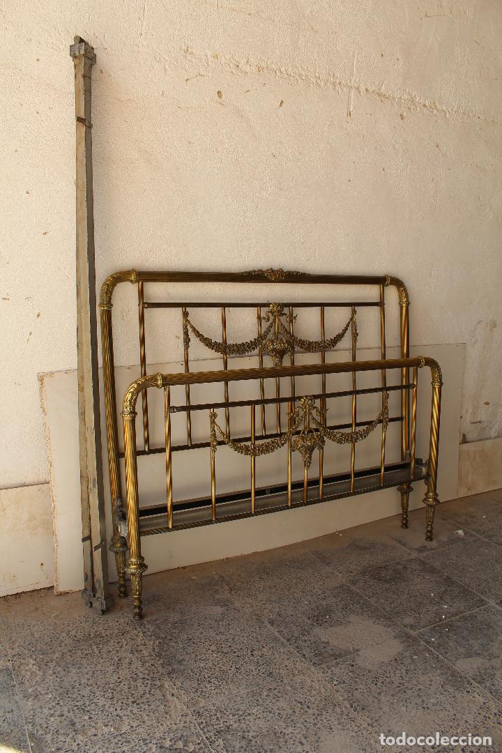 Antig&uuml;edades: cama de bronce antigua original - Foto 4