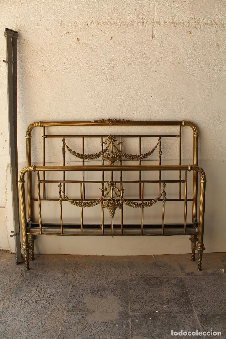 Antig&uuml;edades: cama de bronce antigua original - Foto 5