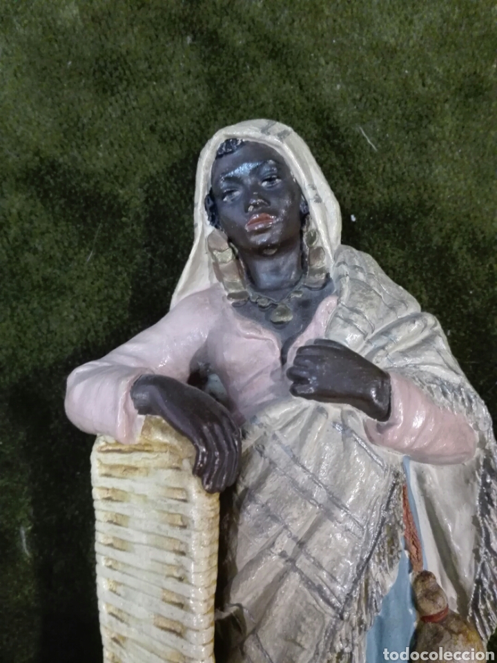 Antig&uuml;edades: Violeteros en tarracota - Foto 5