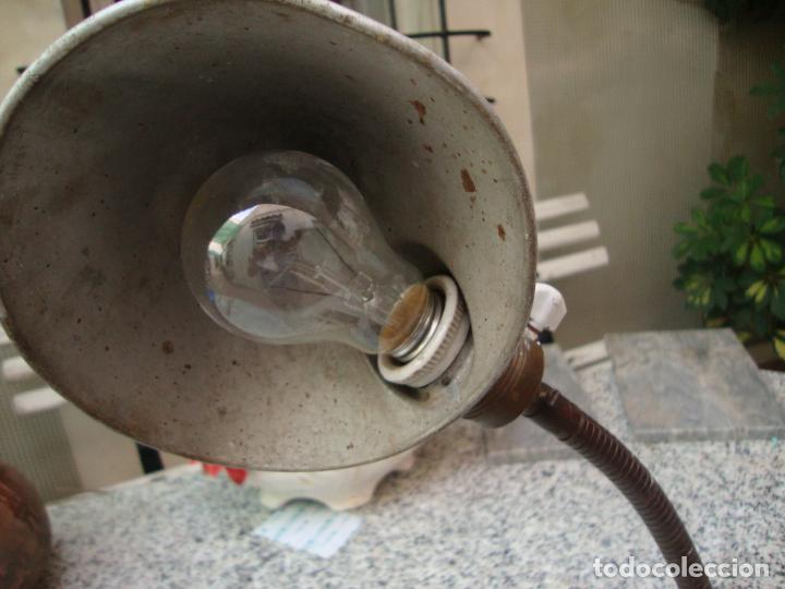 Antig&uuml;edades: flexo marca simon a&ntilde;os 40-50 - Foto 3