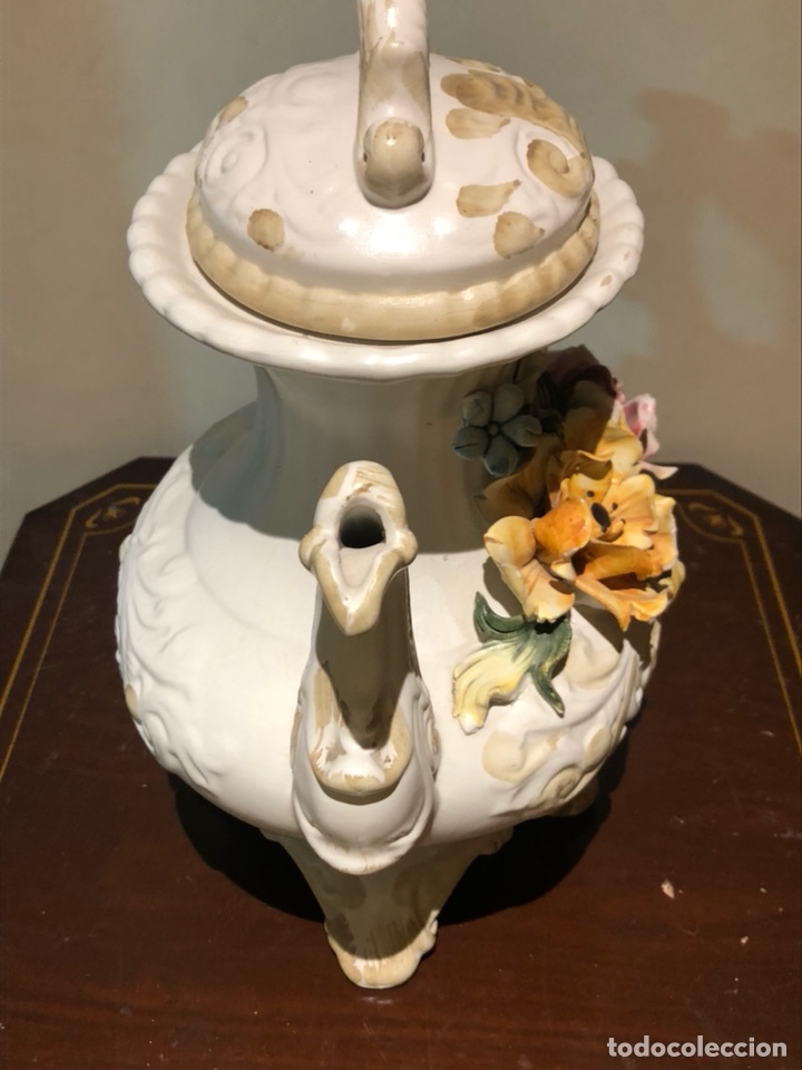 Antigüedades: Preciosa tetera porcelana capo di monte, buen tamaño - Foto 3 - 220536115